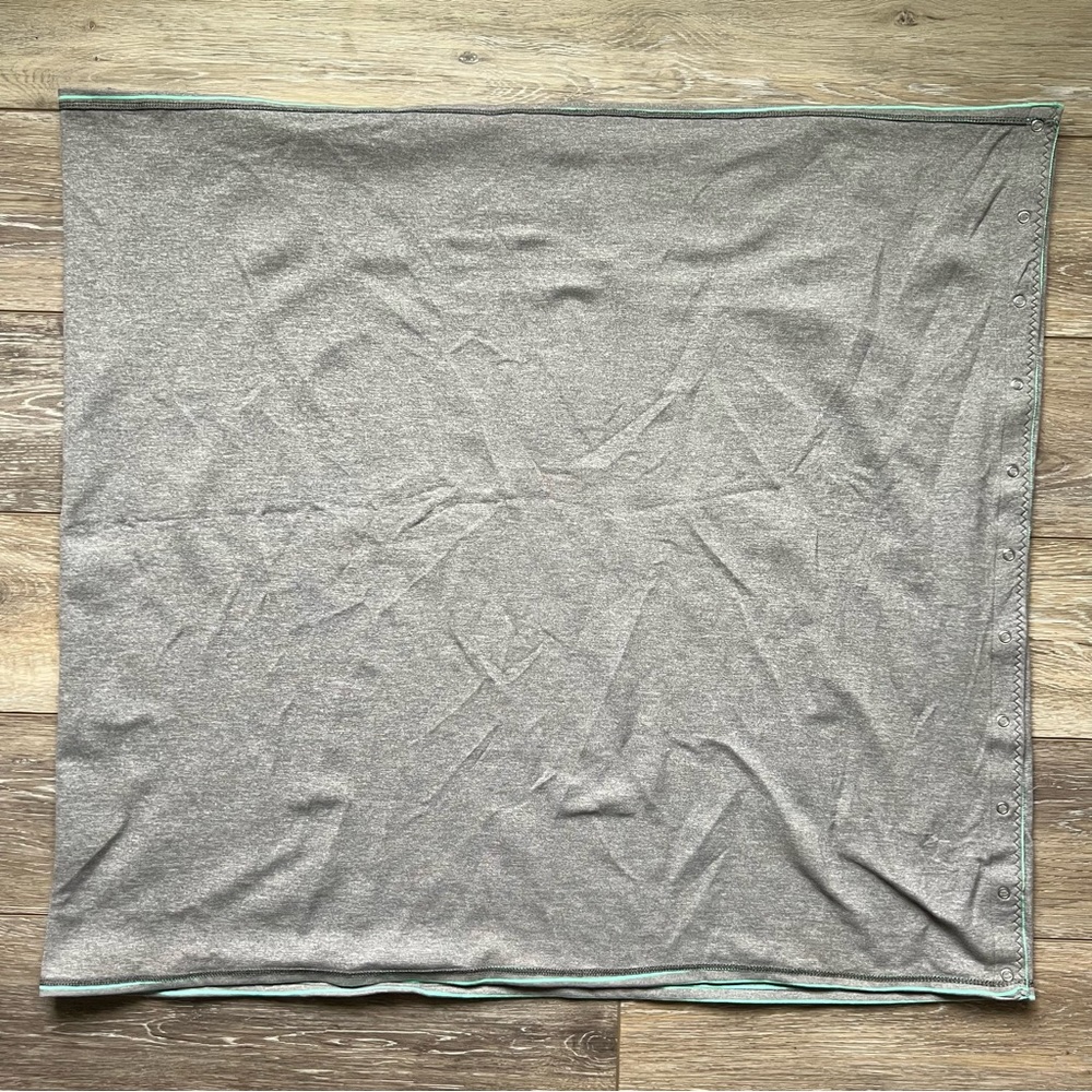Lululemon Reversible Infinity Snap Scarf - Picture 2 of 3